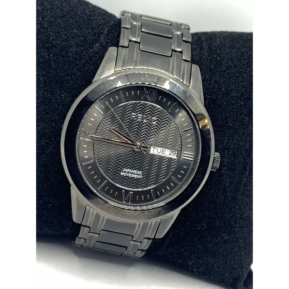Relic ZR12053 Men's Silver Stainless Steel Analog Gray Dial Quartz Watch JD366